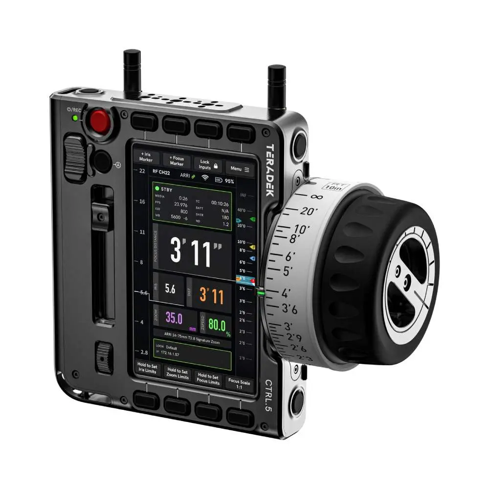 15-0051-CTRL.5-ThreeQuartersFront-01-ARRICC-FocusRing-v3.webp