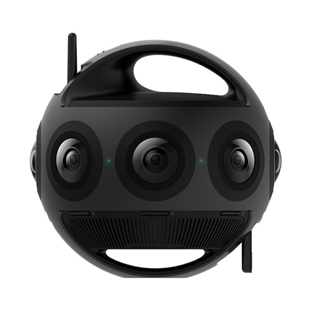 Insta360 TITAN