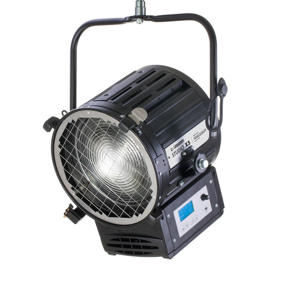 Litepanels Studio X5 Bi-Color 200W LED Fresnel (pole operated, EU power cable)